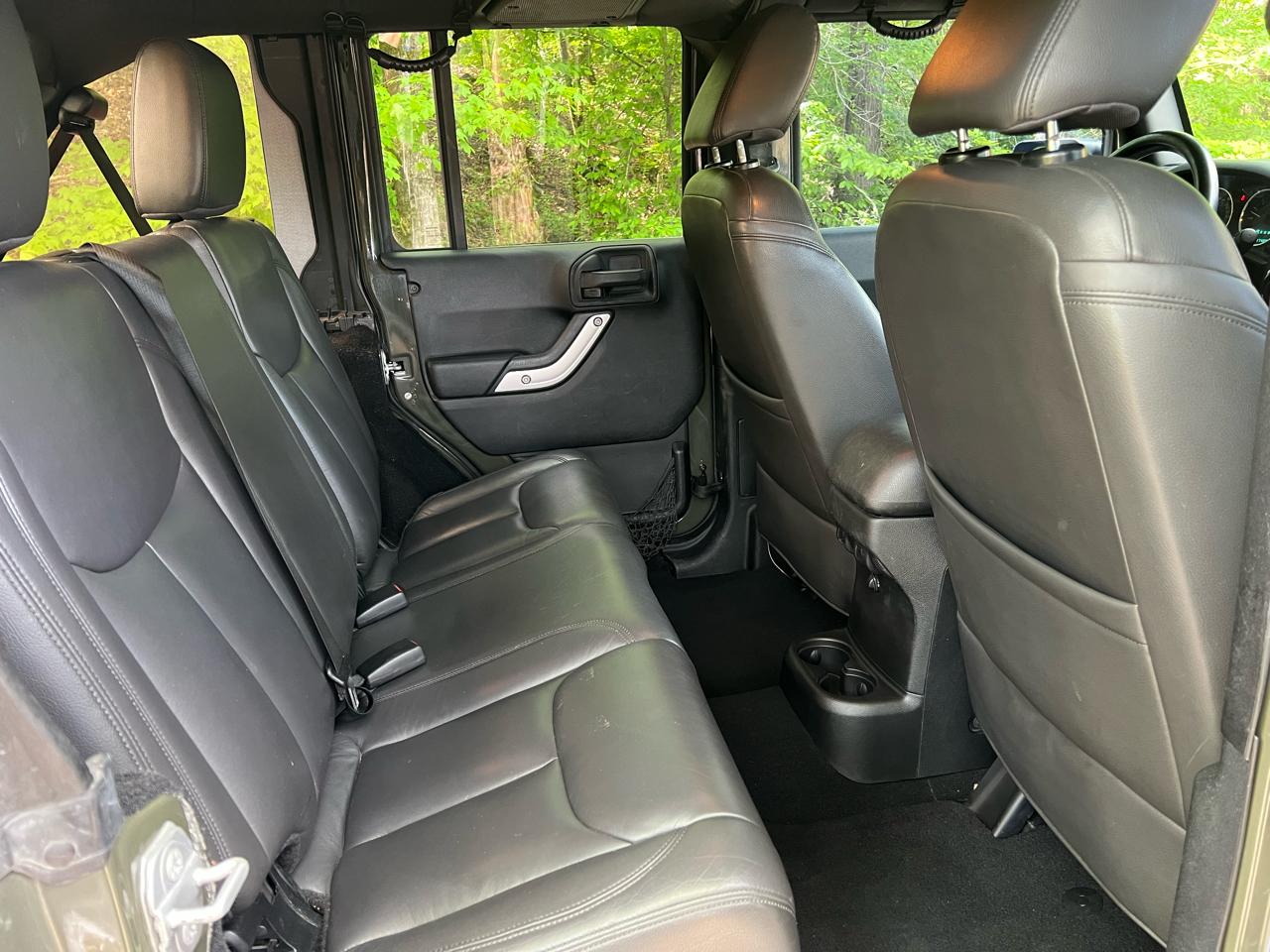 Jeep Wrangler Unlimited Sahara 4WD 2015