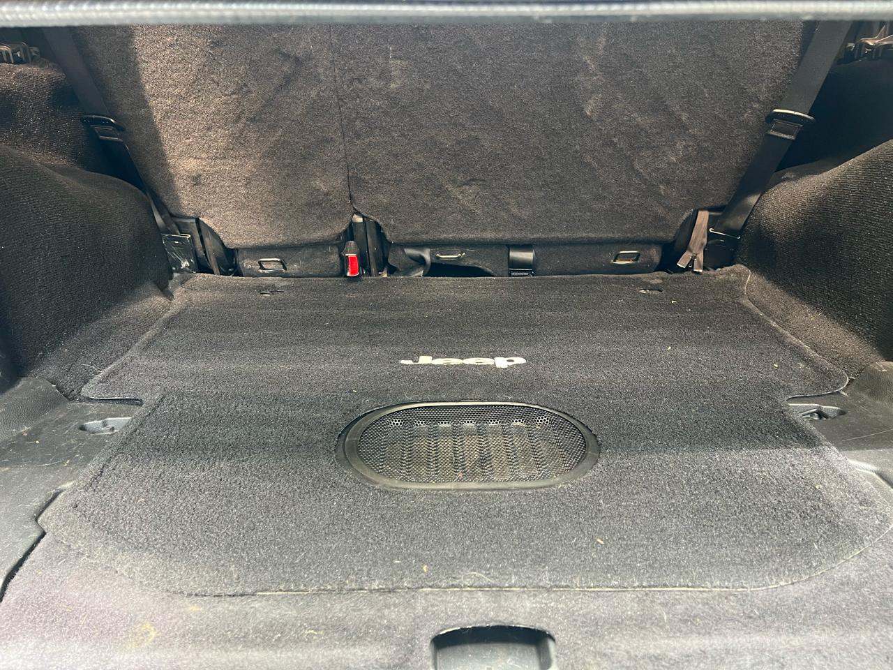 Jeep Wrangler Unlimited Sahara 4WD 2015