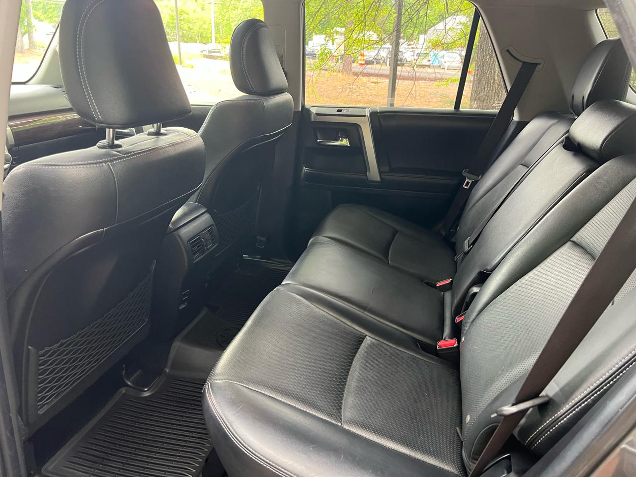 Toyota 4Runner Limited 4WD V6 2017