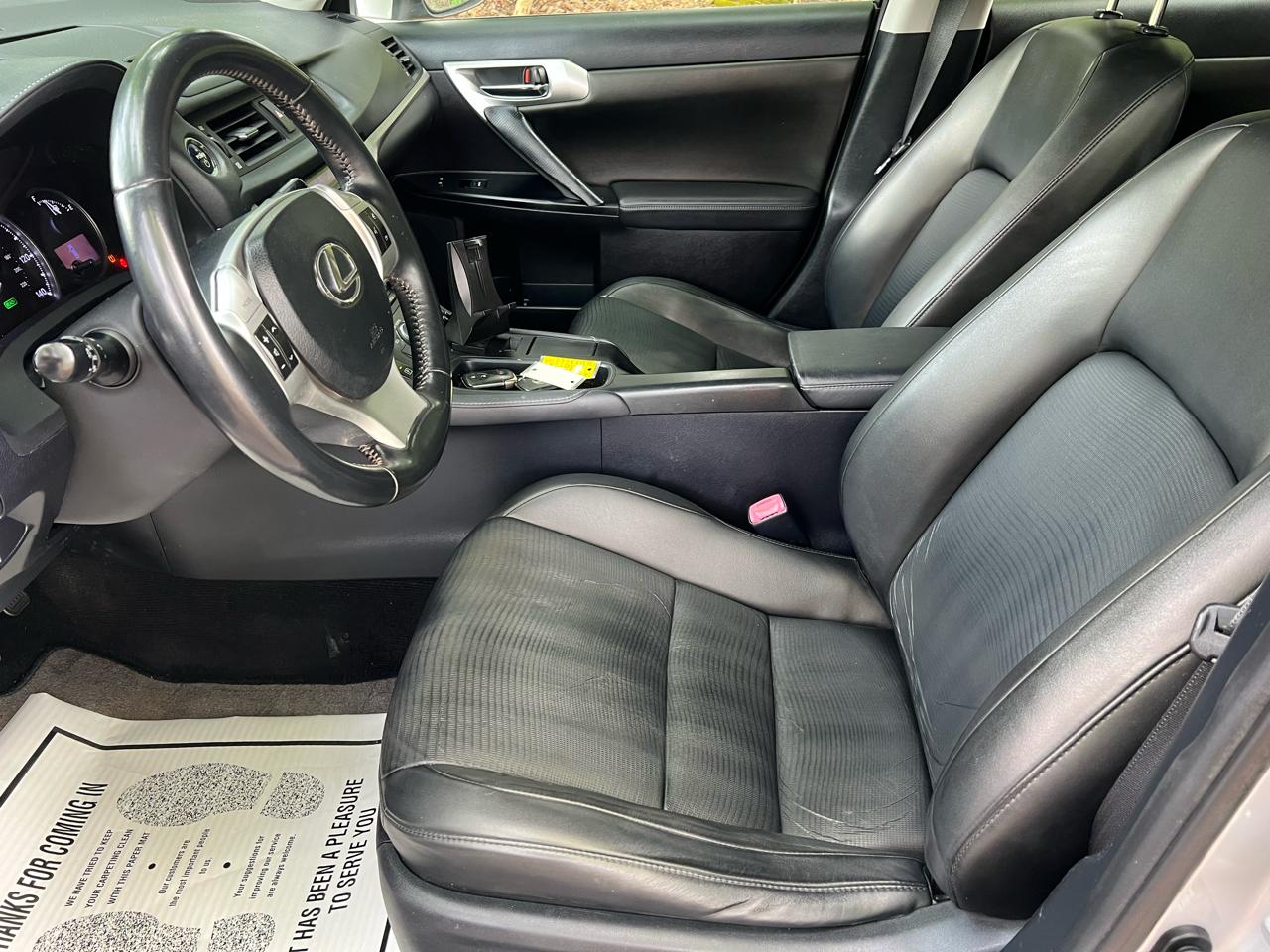 Lexus CT 200h Hybrid 4D Premium Sedan 2012