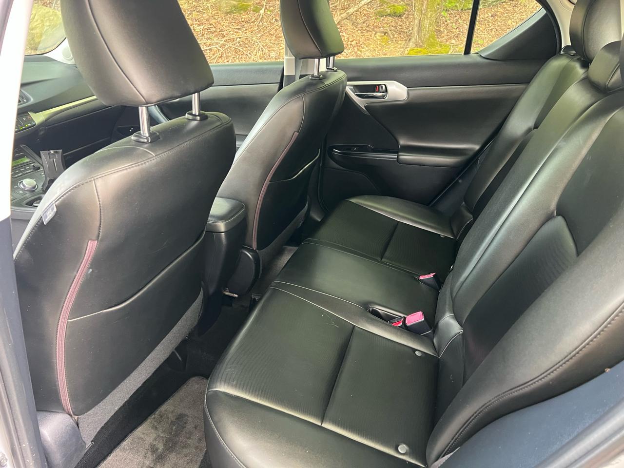 Lexus CT 200h Hybrid 4D Premium Sedan 2012