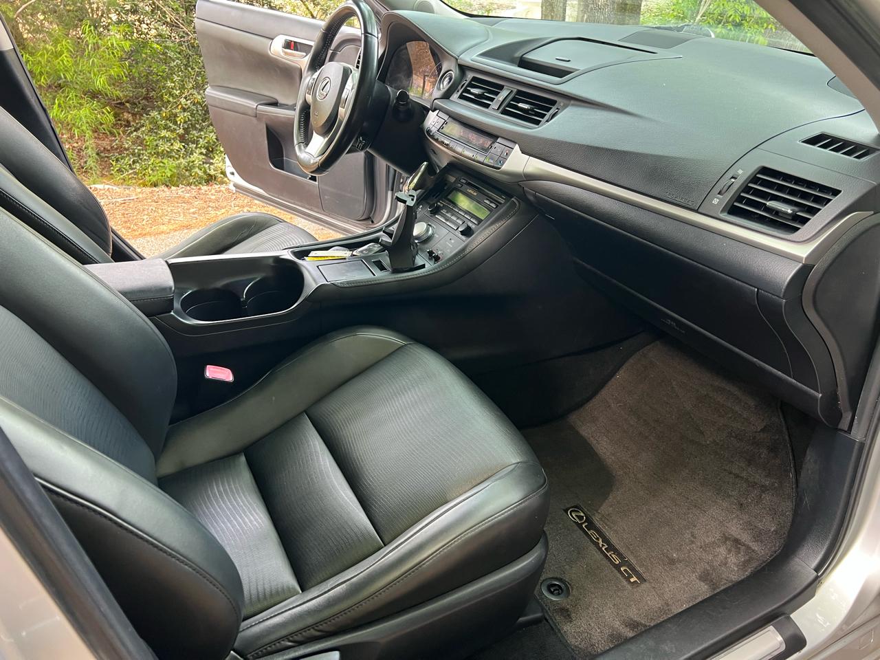 Lexus CT 200h Hybrid 4D Premium Sedan 2012