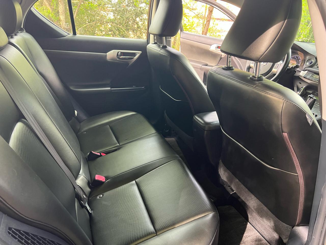 Lexus CT 200h Hybrid 4D Premium Sedan 2012