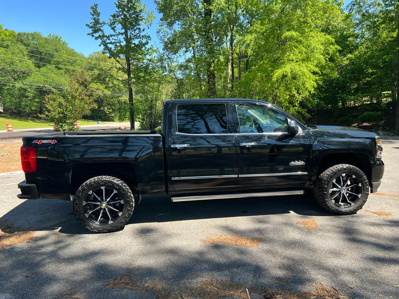 Chevrolet Silverado 1500 High Country Crew Cab 4WD 2017