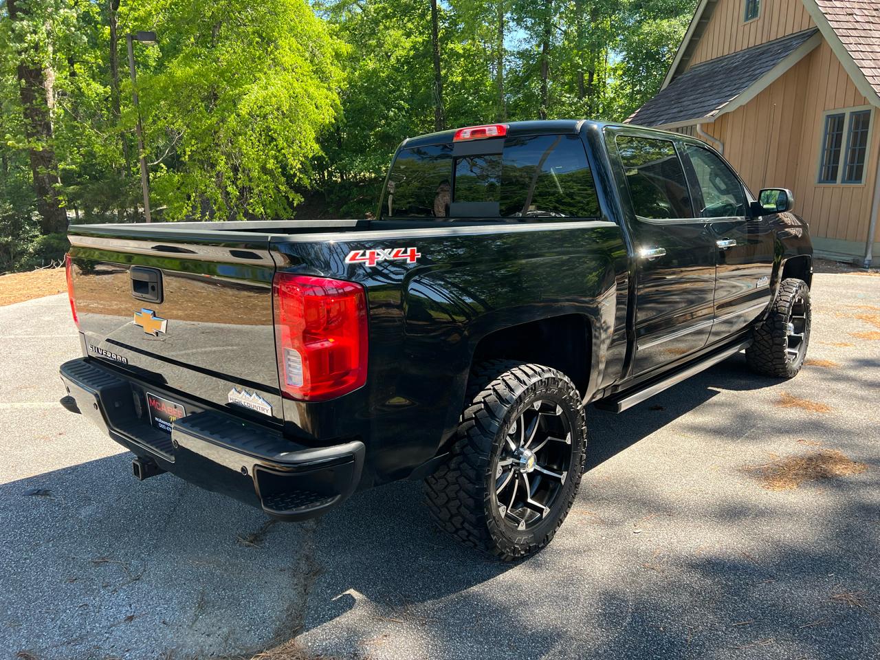 Chevrolet Silverado 1500 High Country Crew Cab 4WD 2017