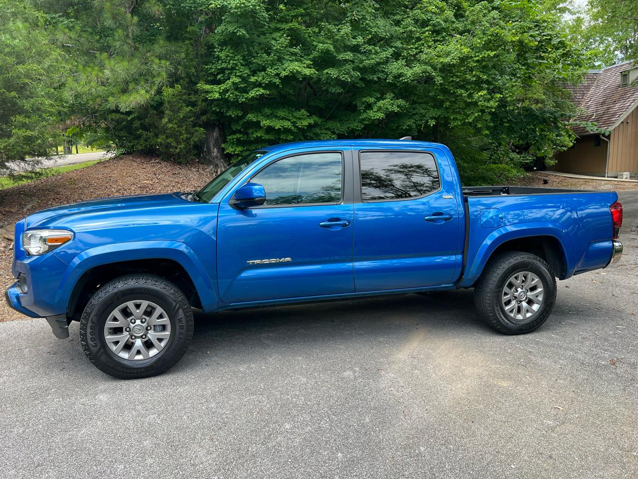 Toyota Tacoma PreRunner Double Cab V6 2WD 2018