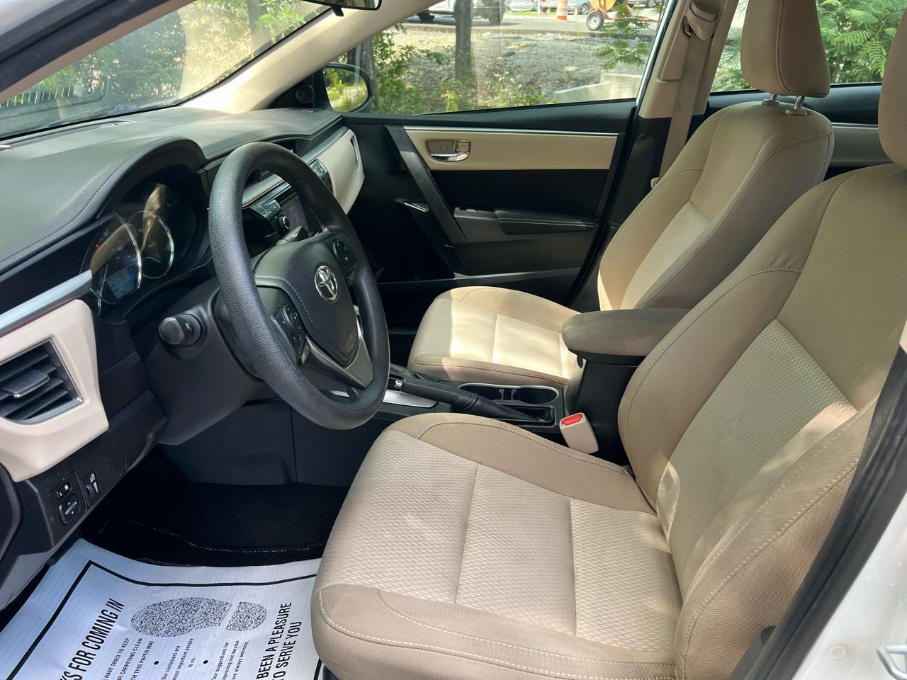 Toyota Corolla LE 4D Sedan 2016