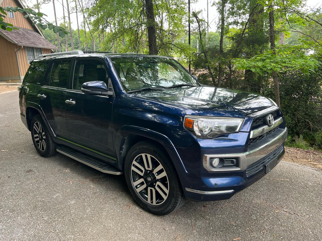 Toyota 4Runner Limited 2WD V6 2016