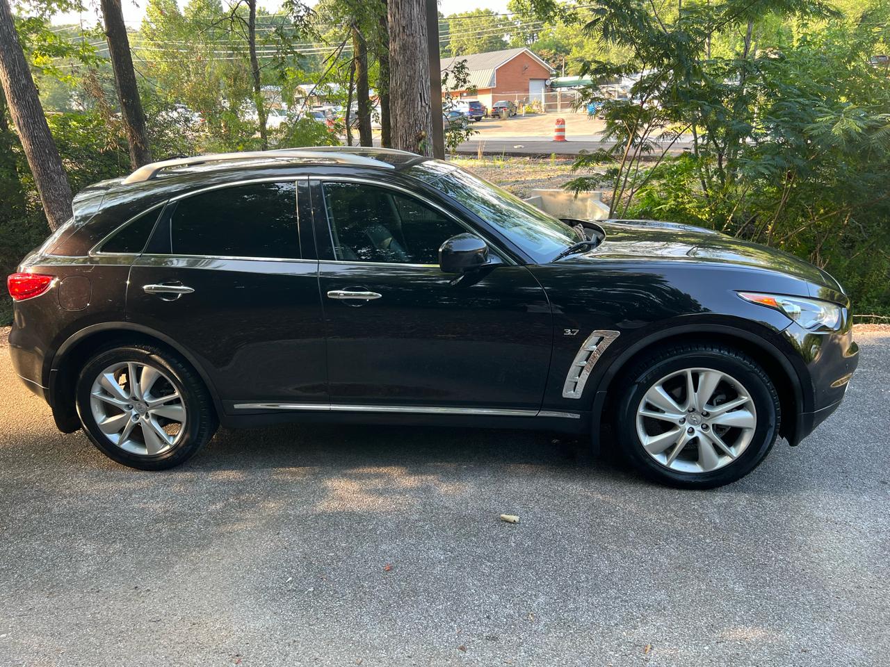 Infiniti QX70 Base 2015