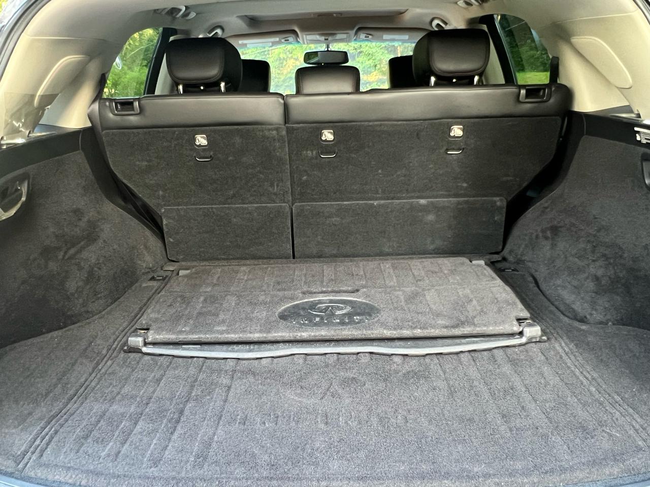 Infiniti QX70 Base 2015