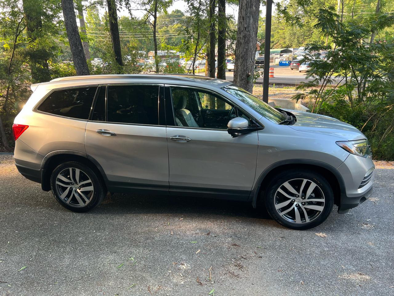 Honda Pilot Touring 2WD 2016