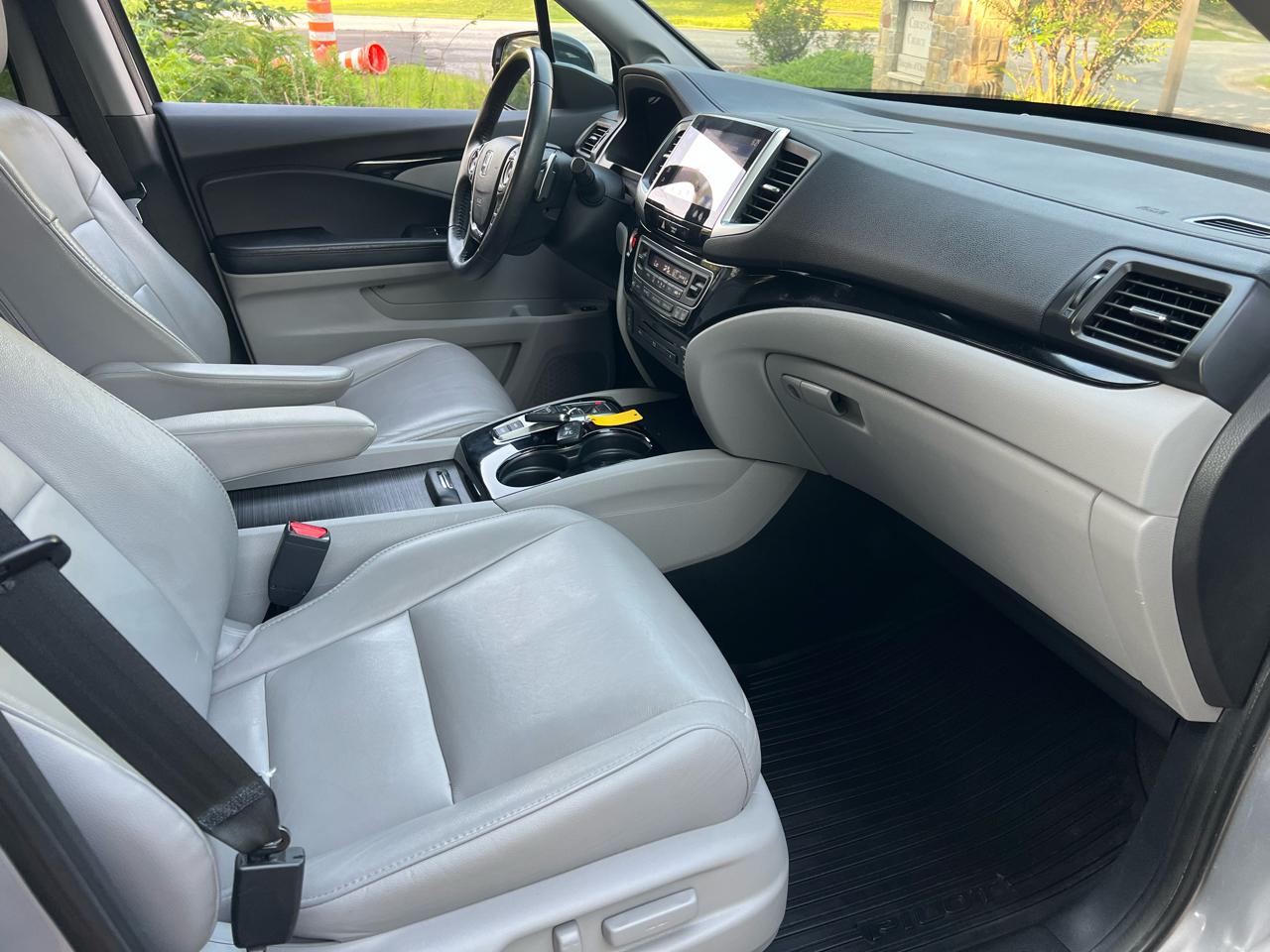 Honda Pilot Touring 2WD 2016
