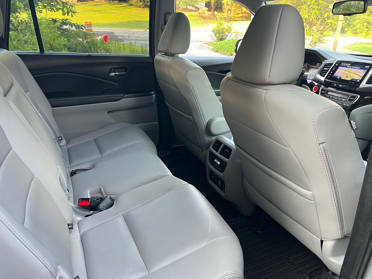 Honda Pilot Touring 2WD 2016