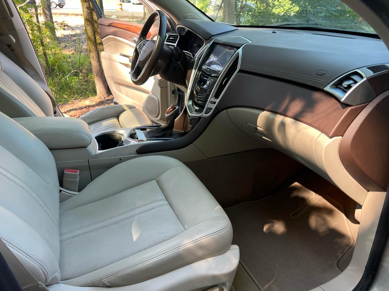 Cadillac SRX Luxury Collection FWD 2015