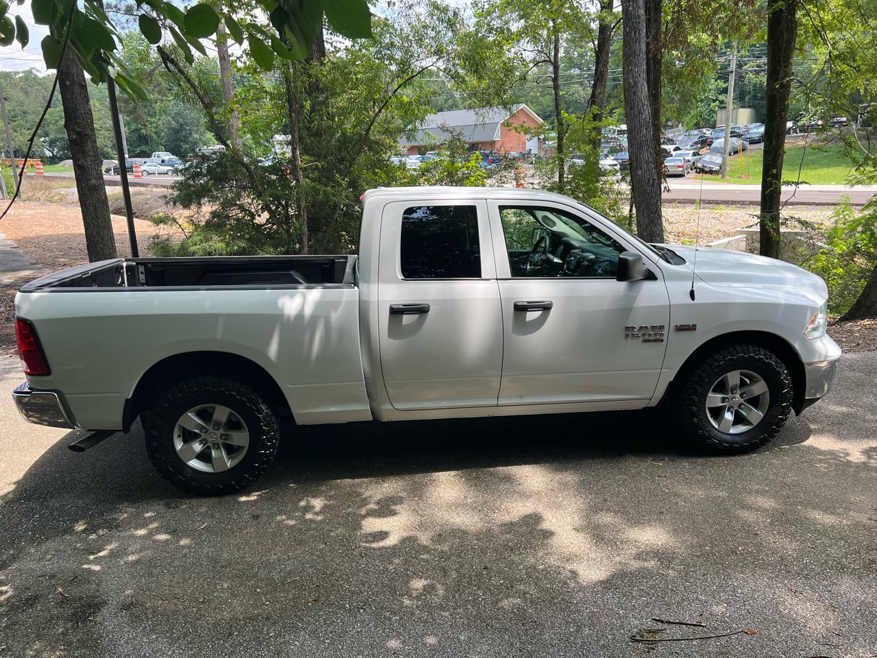 RAM 1500 Classic Tradesman Quad Cab 4WD 2021