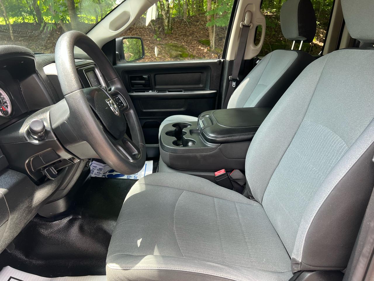 RAM 1500 Classic Tradesman Quad Cab 4WD 2021