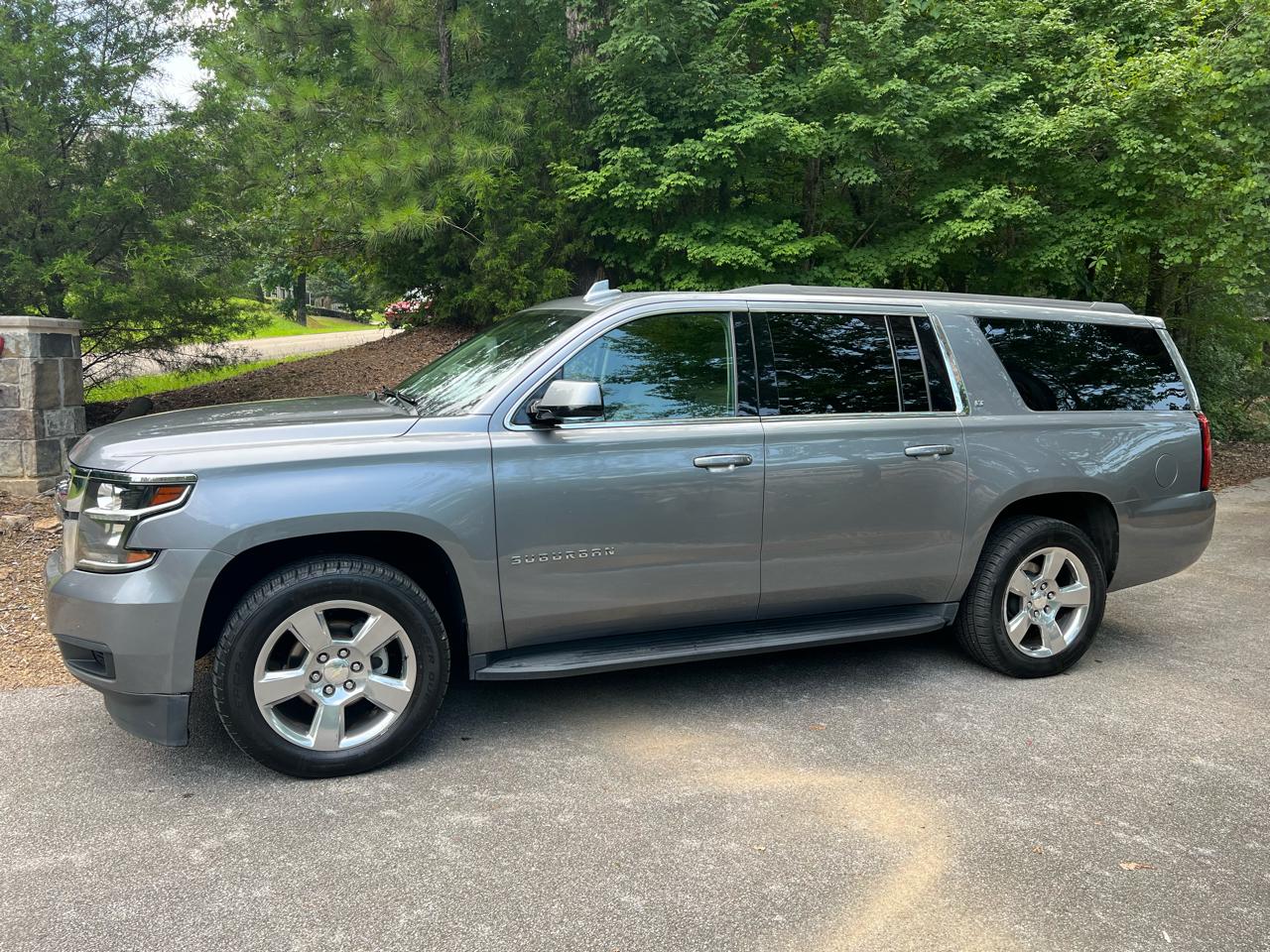 Chevrolet Suburban LT 4WD 2018