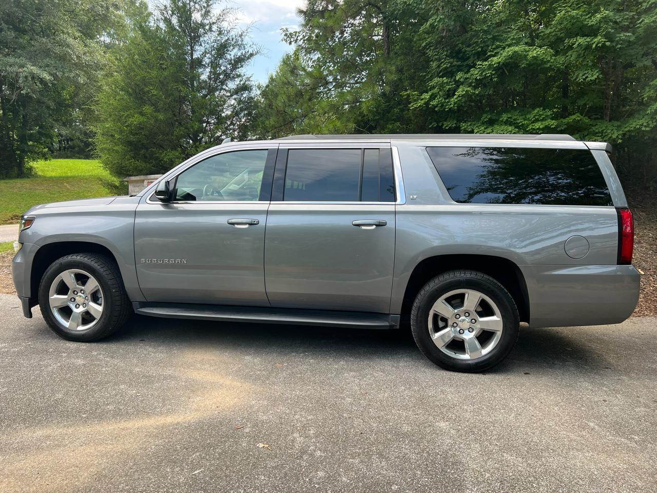 Chevrolet Suburban LT 4WD 2018