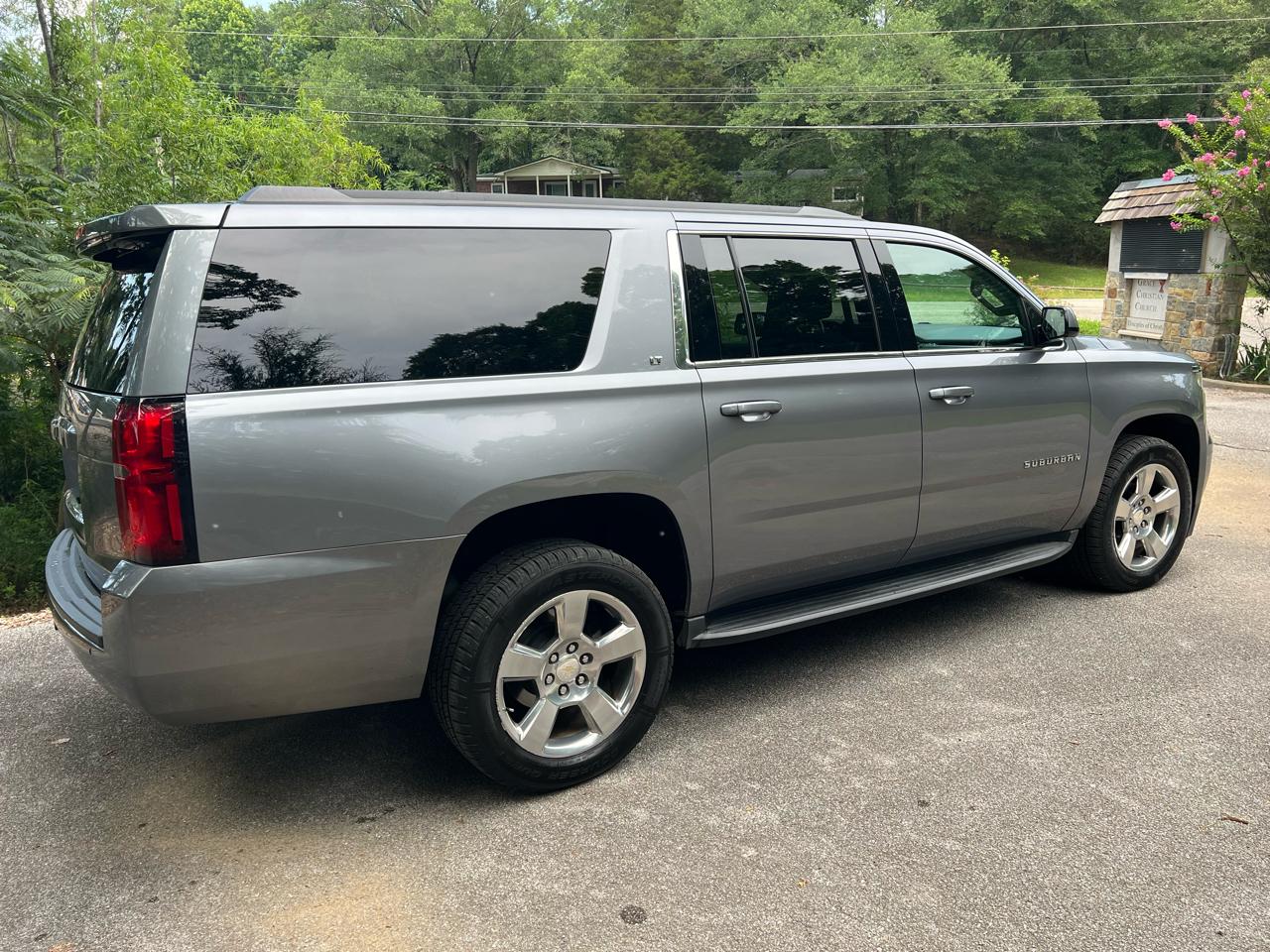 Chevrolet Suburban LT 4WD 2018