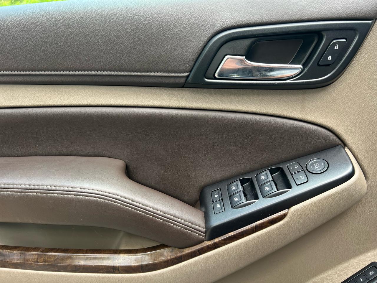 Chevrolet Suburban LT 4WD 2018