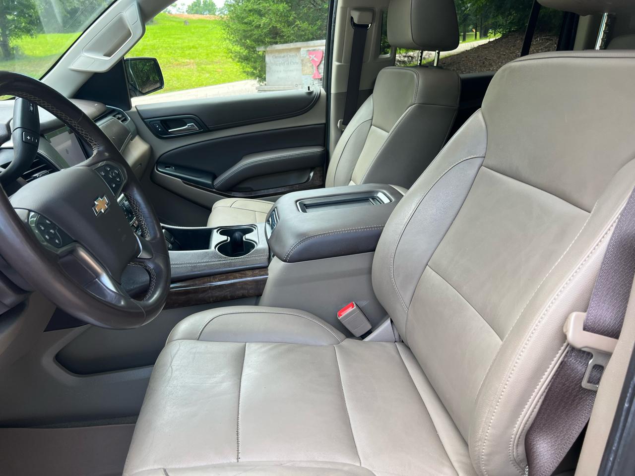 Chevrolet Suburban LT 4WD 2018