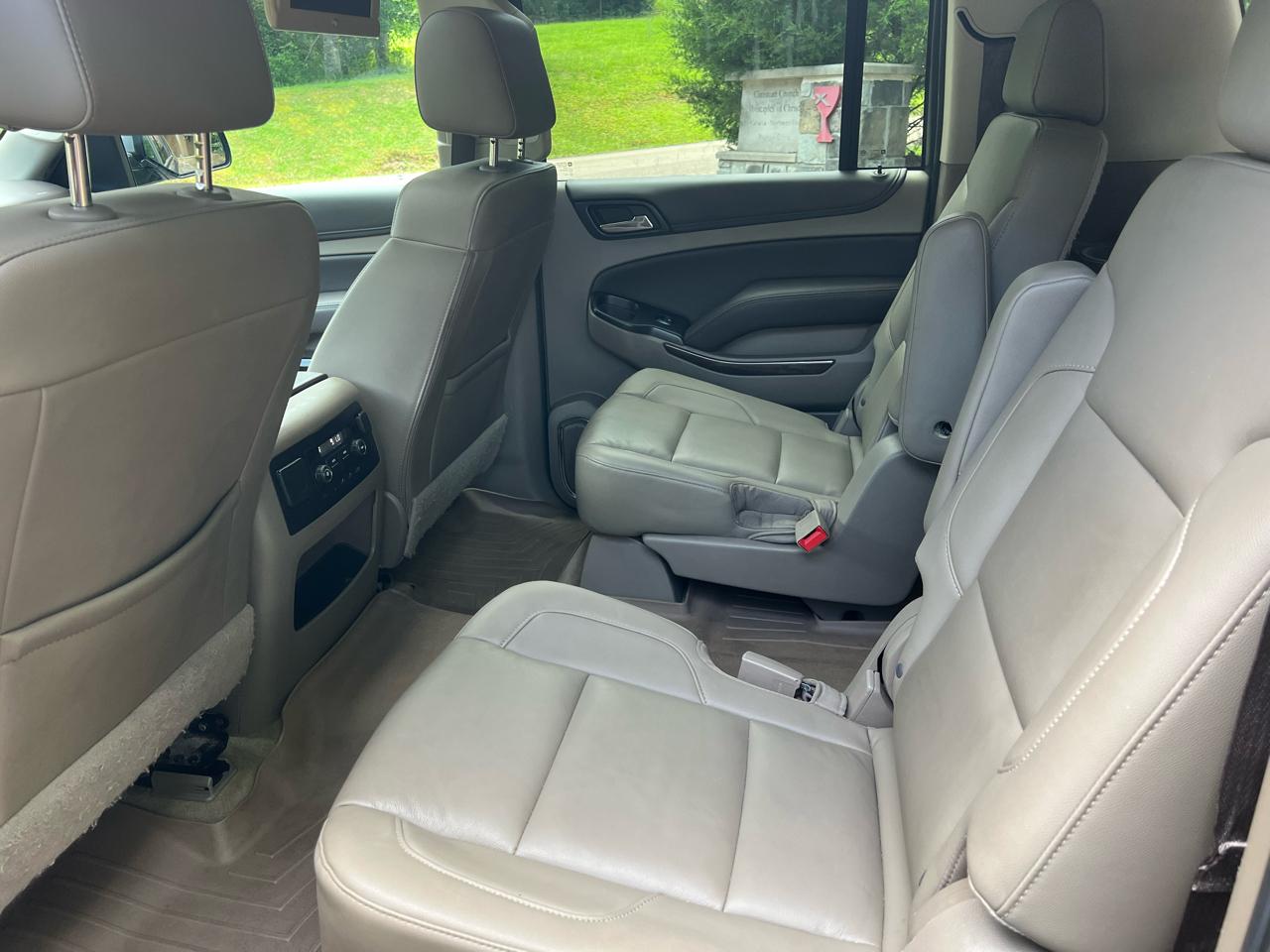Chevrolet Suburban LT 4WD 2018
