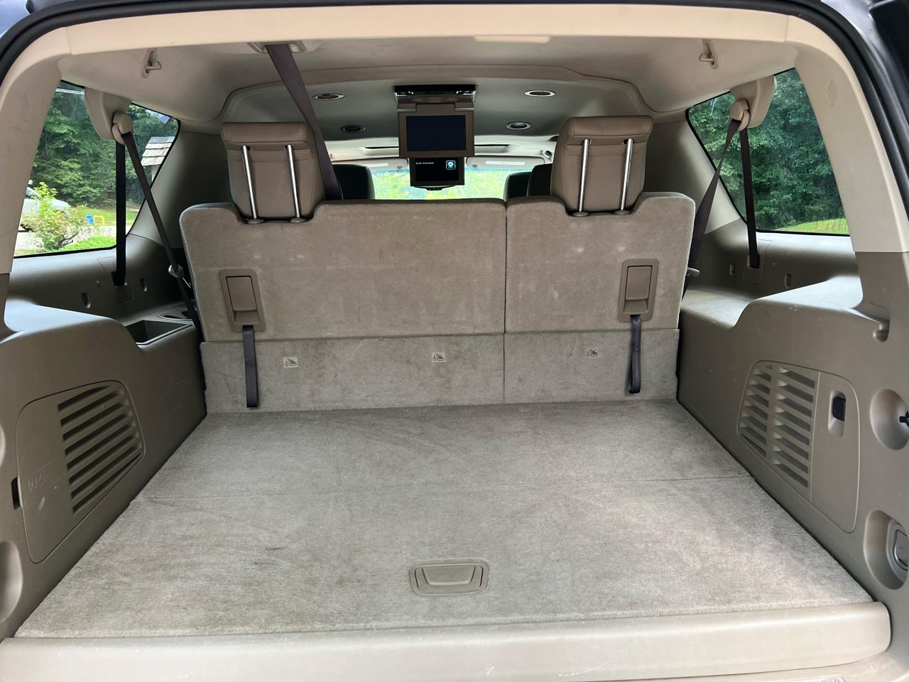 Chevrolet Suburban LT 4WD 2018