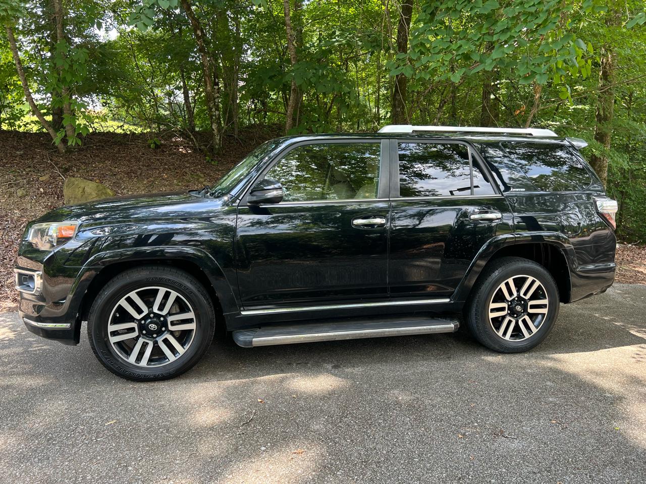 Toyota 4Runner Limited 2WD V6 2014