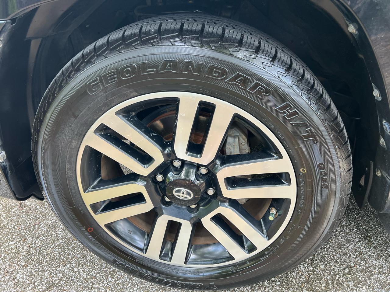 Toyota 4Runner Limited 2WD V6 2014