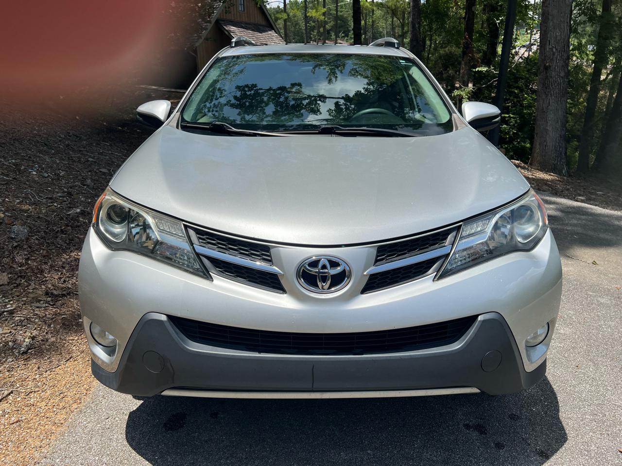 Toyota RAV4 XLE FWD 2013