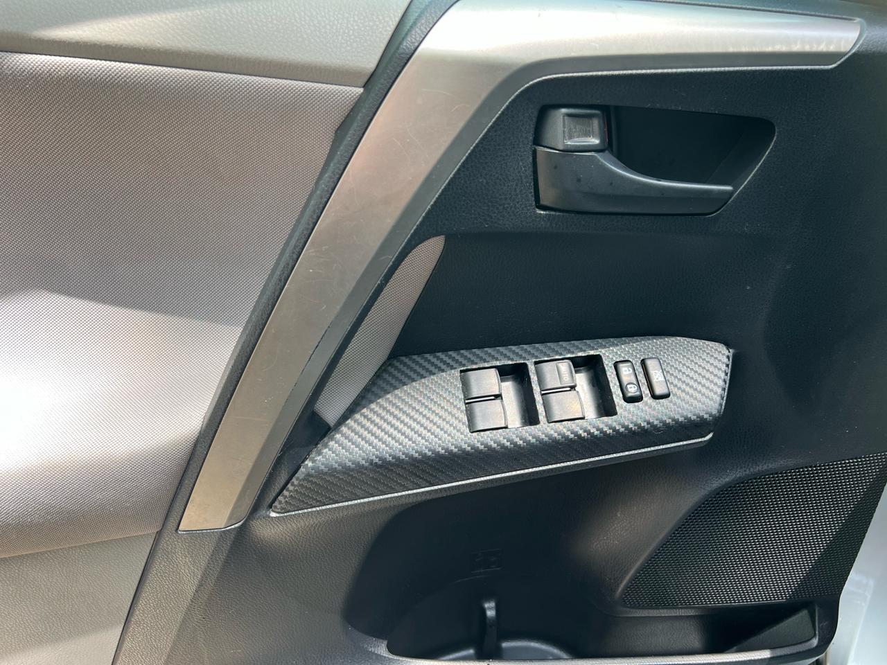 Toyota RAV4 XLE FWD 2013
