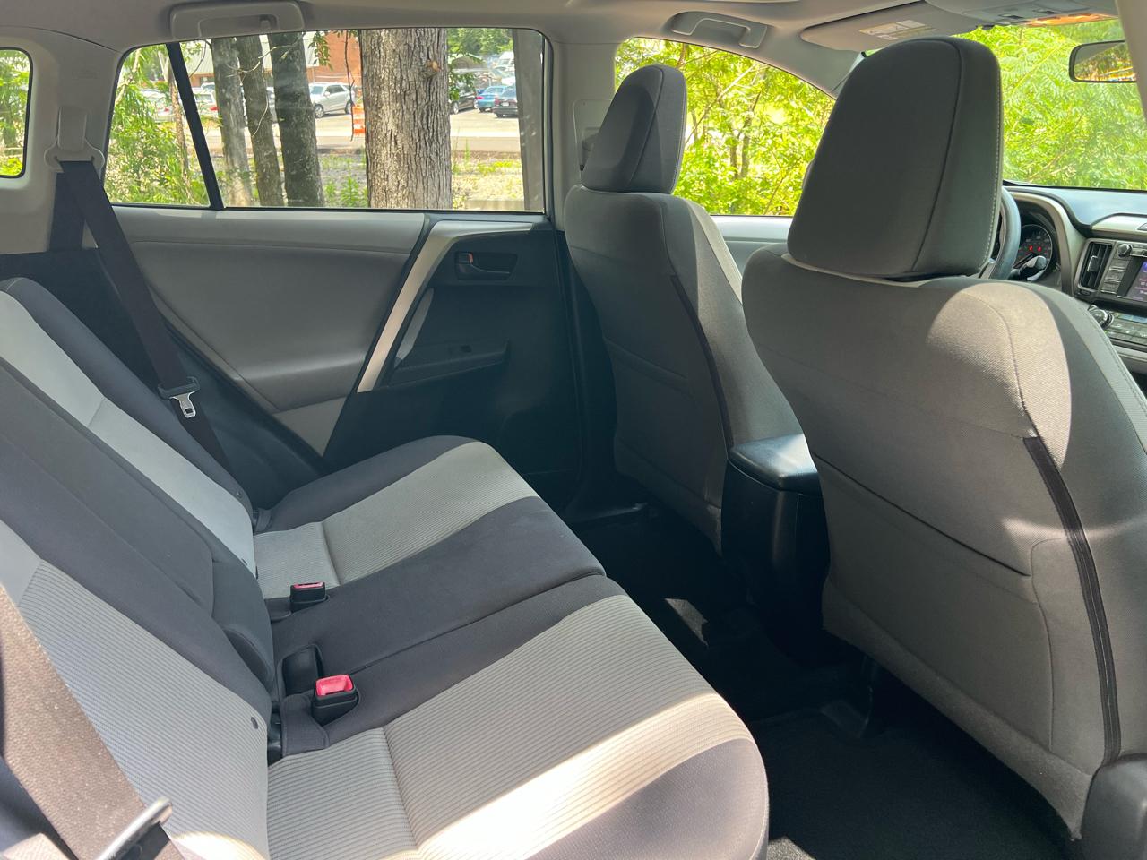 Toyota RAV4 XLE FWD 2013
