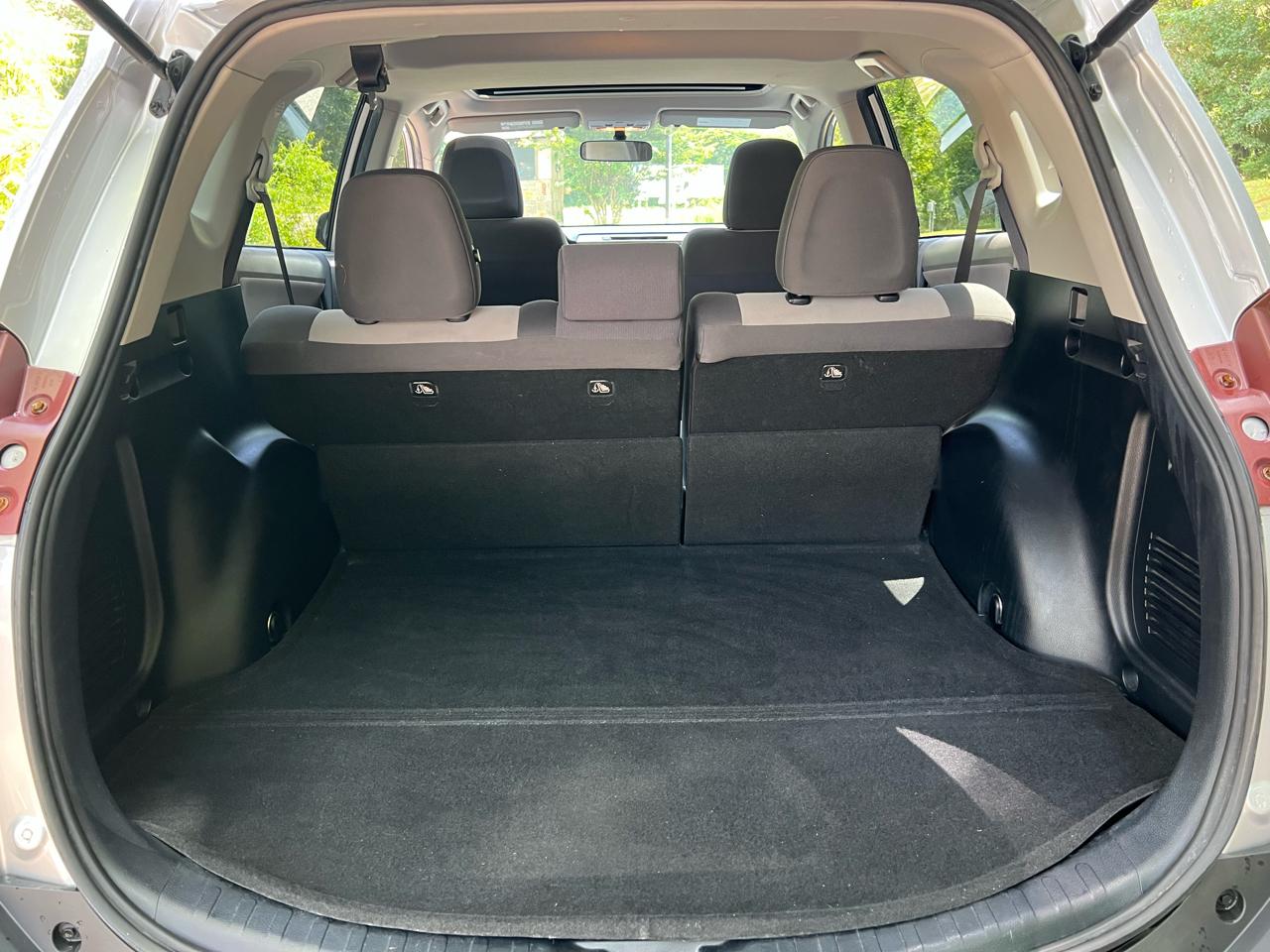 Toyota RAV4 XLE FWD 2013