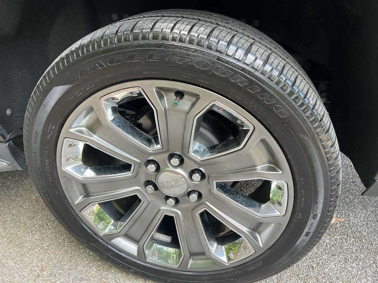 GMC Yukon XL Denali 2WD 2019