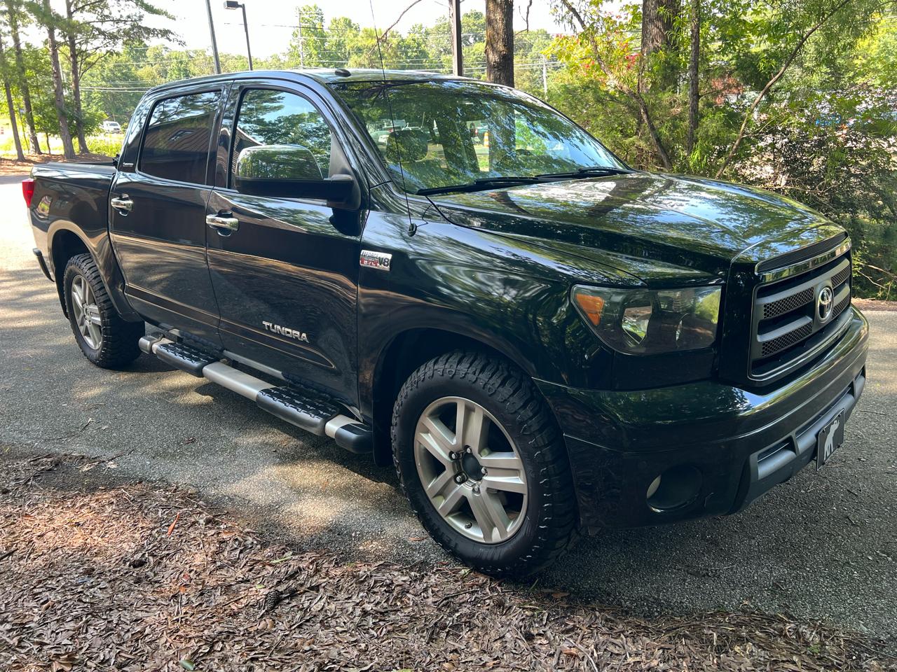 Toyota Tundra Limited 5.7L FFV CrewMax 4WD 2011
