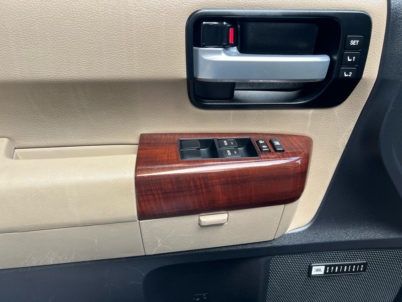 Toyota Sequoia Plantium 2WD 2017