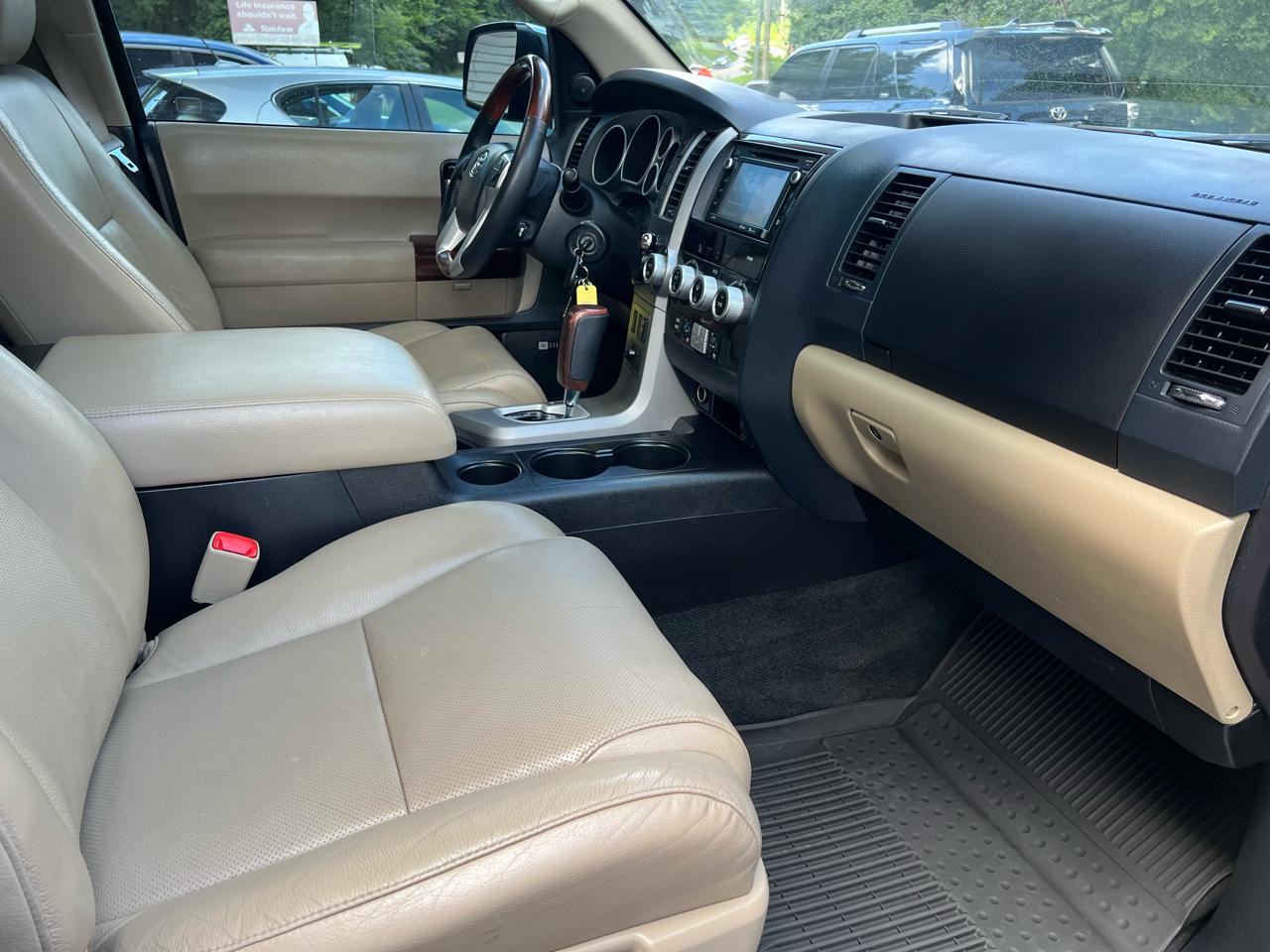 Toyota Sequoia Plantium 2WD 2017
