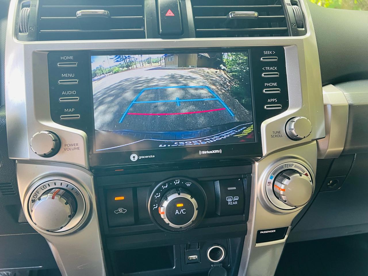 Toyota 4Runner SR5 4WD 2023