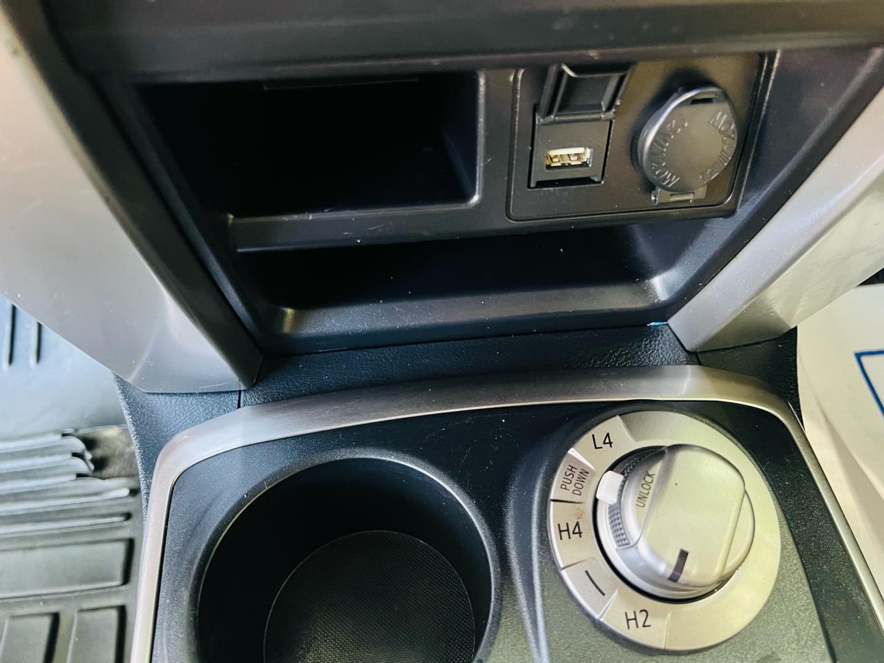 Toyota 4Runner SR5 4WD 2023