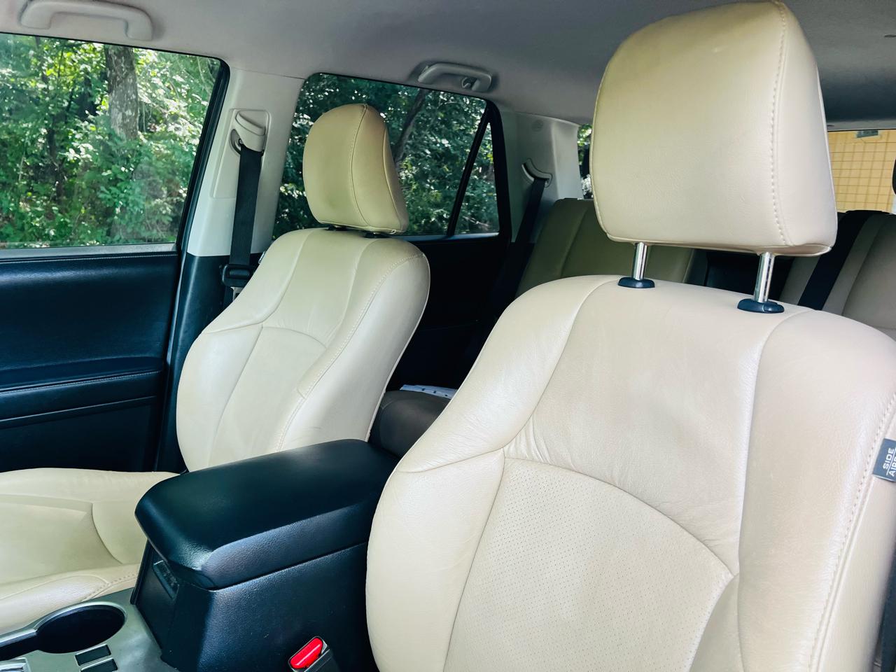 Toyota 4Runner SR5 4WD 2023