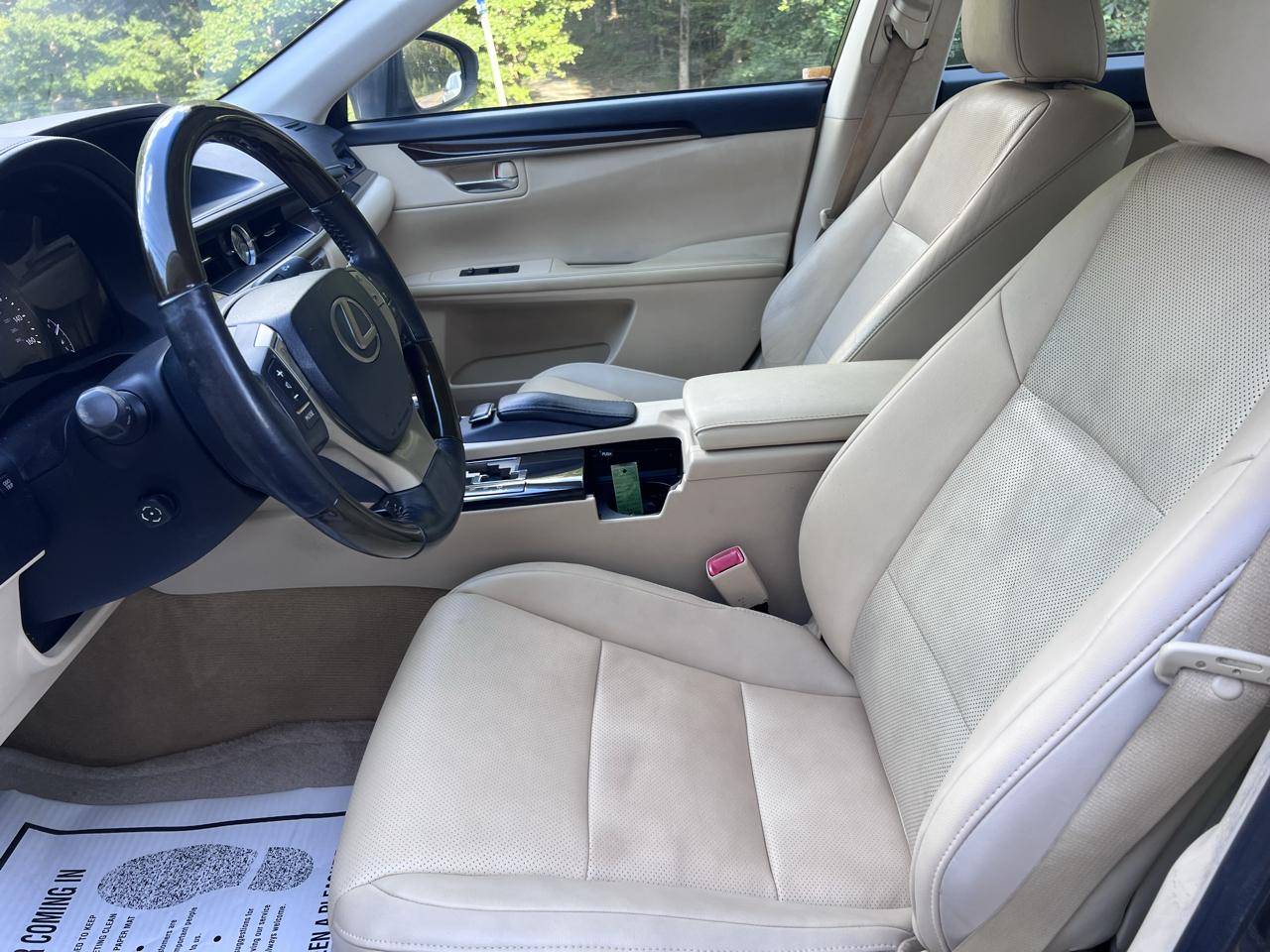 Lexus ES 350 Sedan 2013