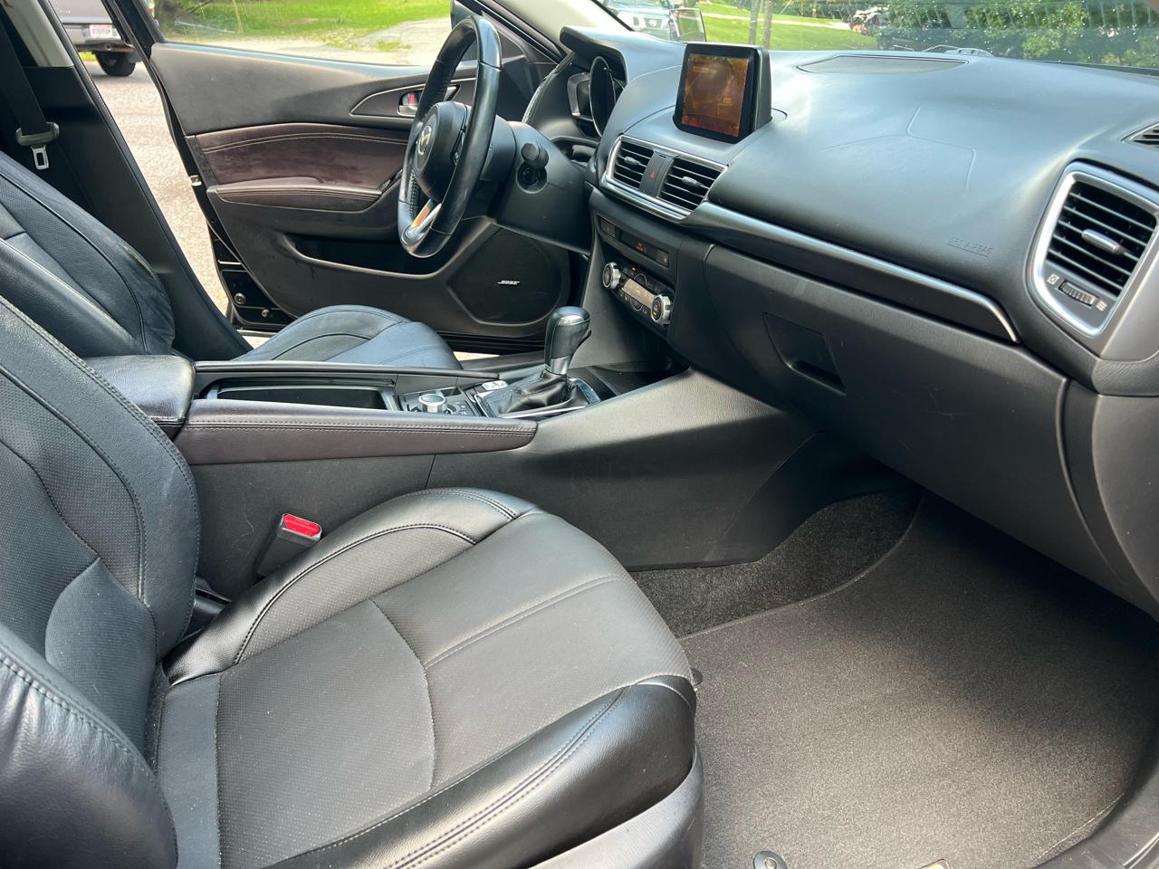 Mazda MAZDA3 s Grand Touring AT 4-Door 2017