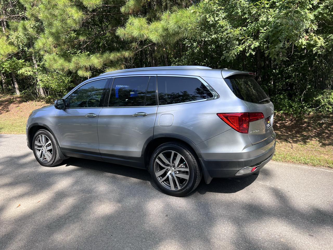 Honda Pilot Touring 2WD 2017