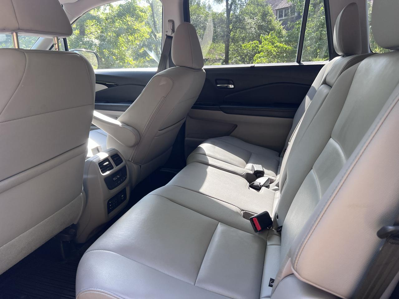 Honda Pilot Touring 2WD 2017