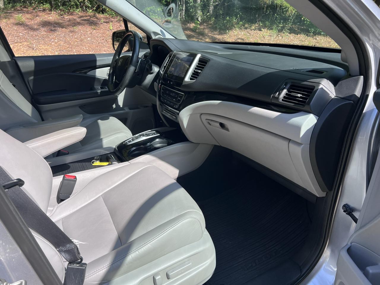 Honda Pilot Touring 2WD 2017