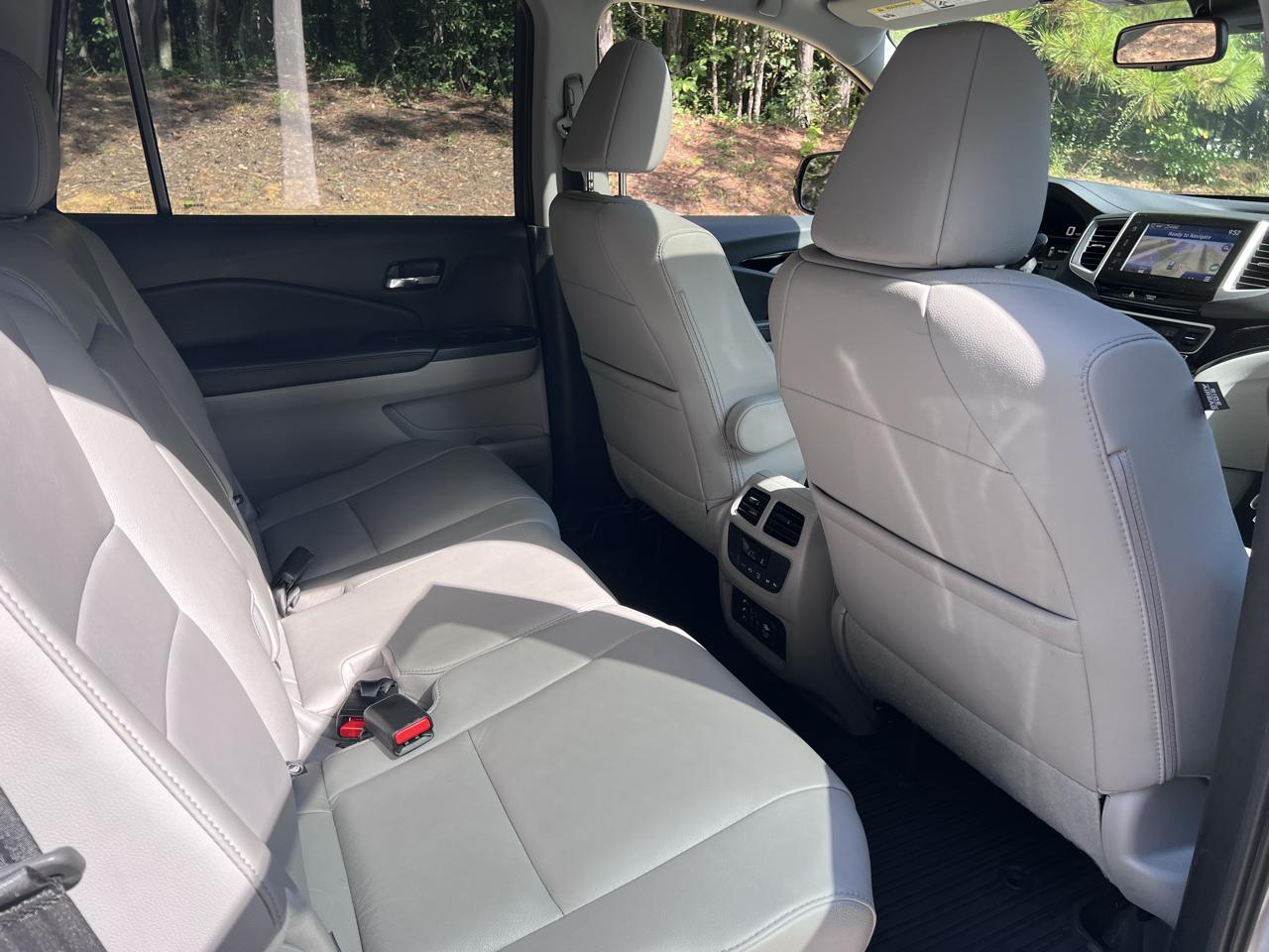 Honda Pilot Touring 2WD 2017