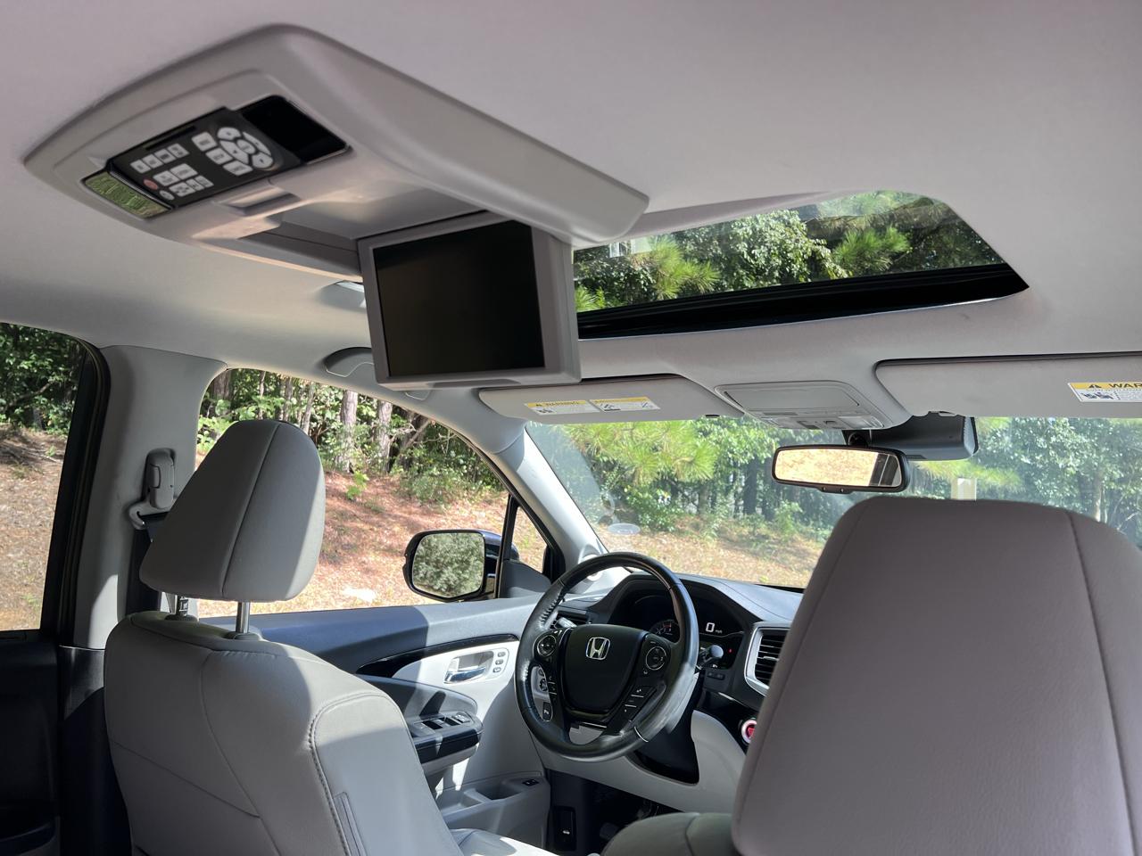Honda Pilot Touring 2WD 2017