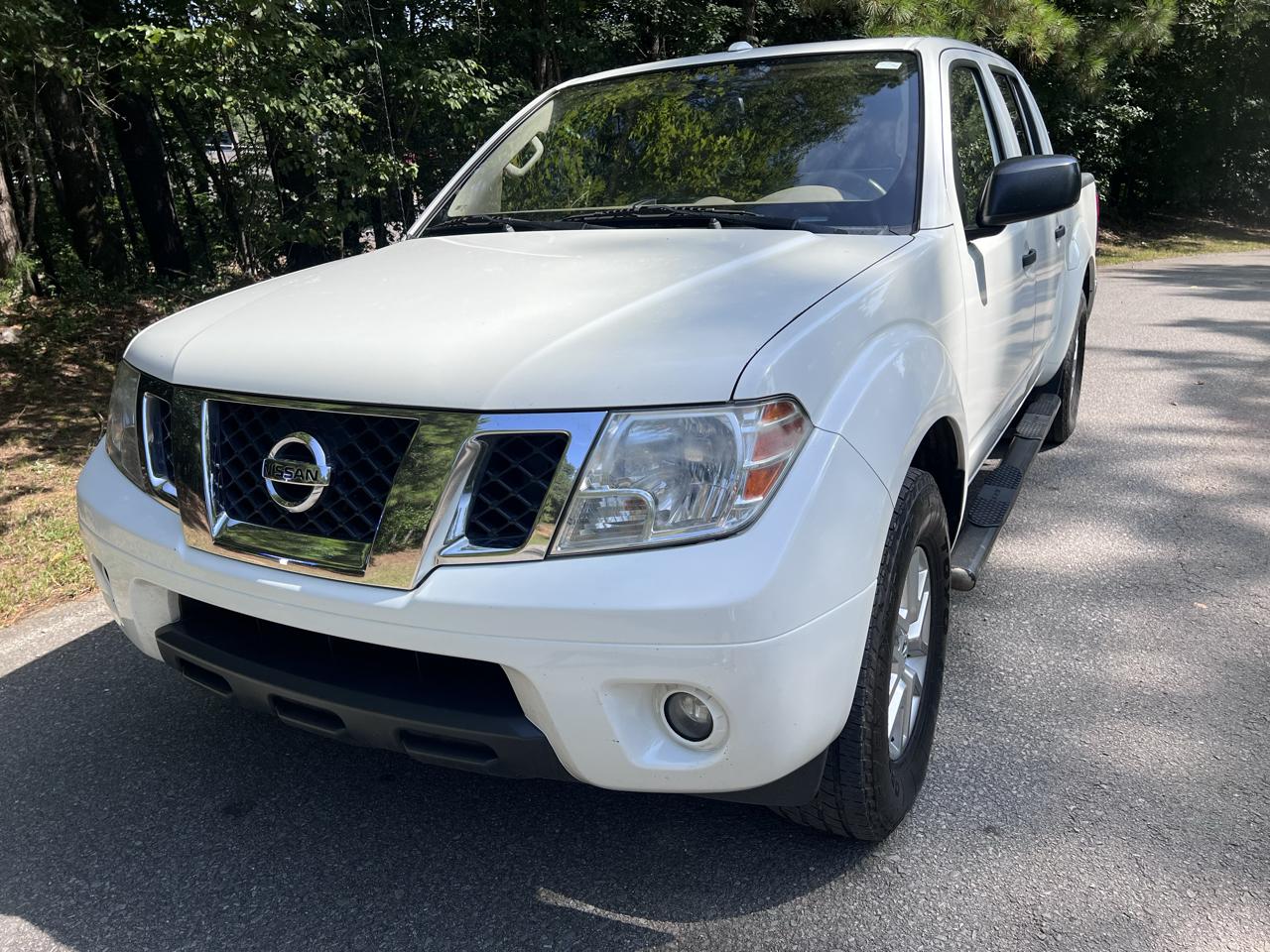 Nissan Frontier SV Crew Cab 2WD 2016