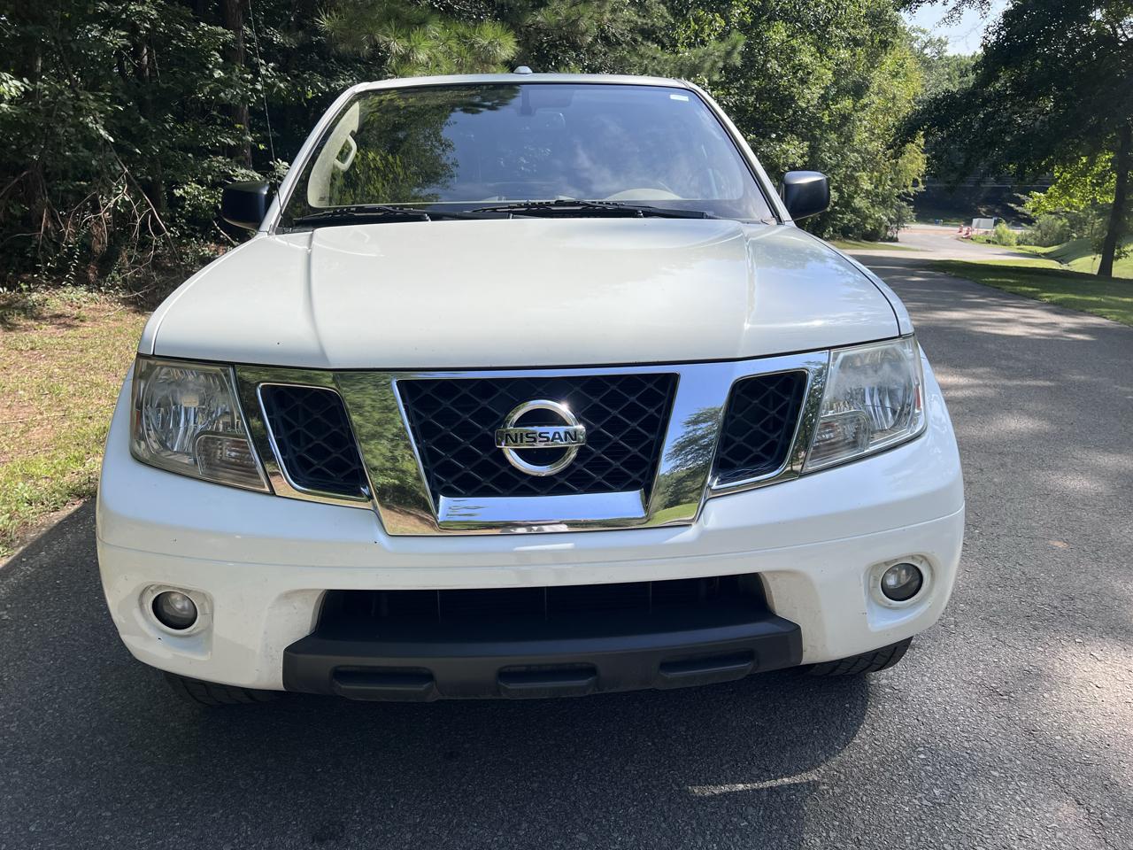 Nissan Frontier SV Crew Cab 2WD 2016