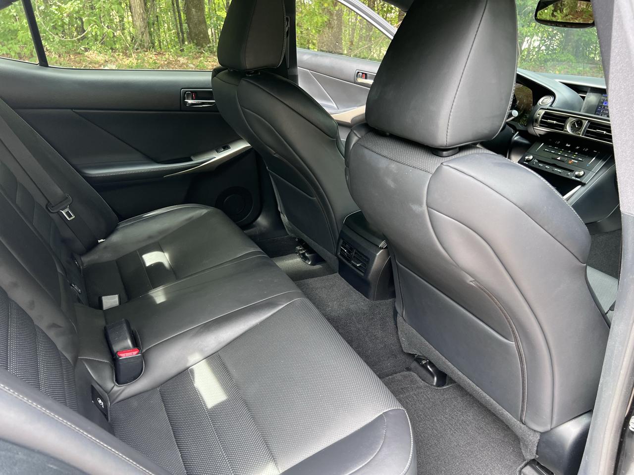 Lexus IS 250 RWD 2015